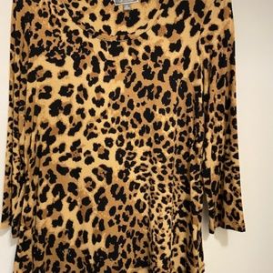 JM Collection leopard Top